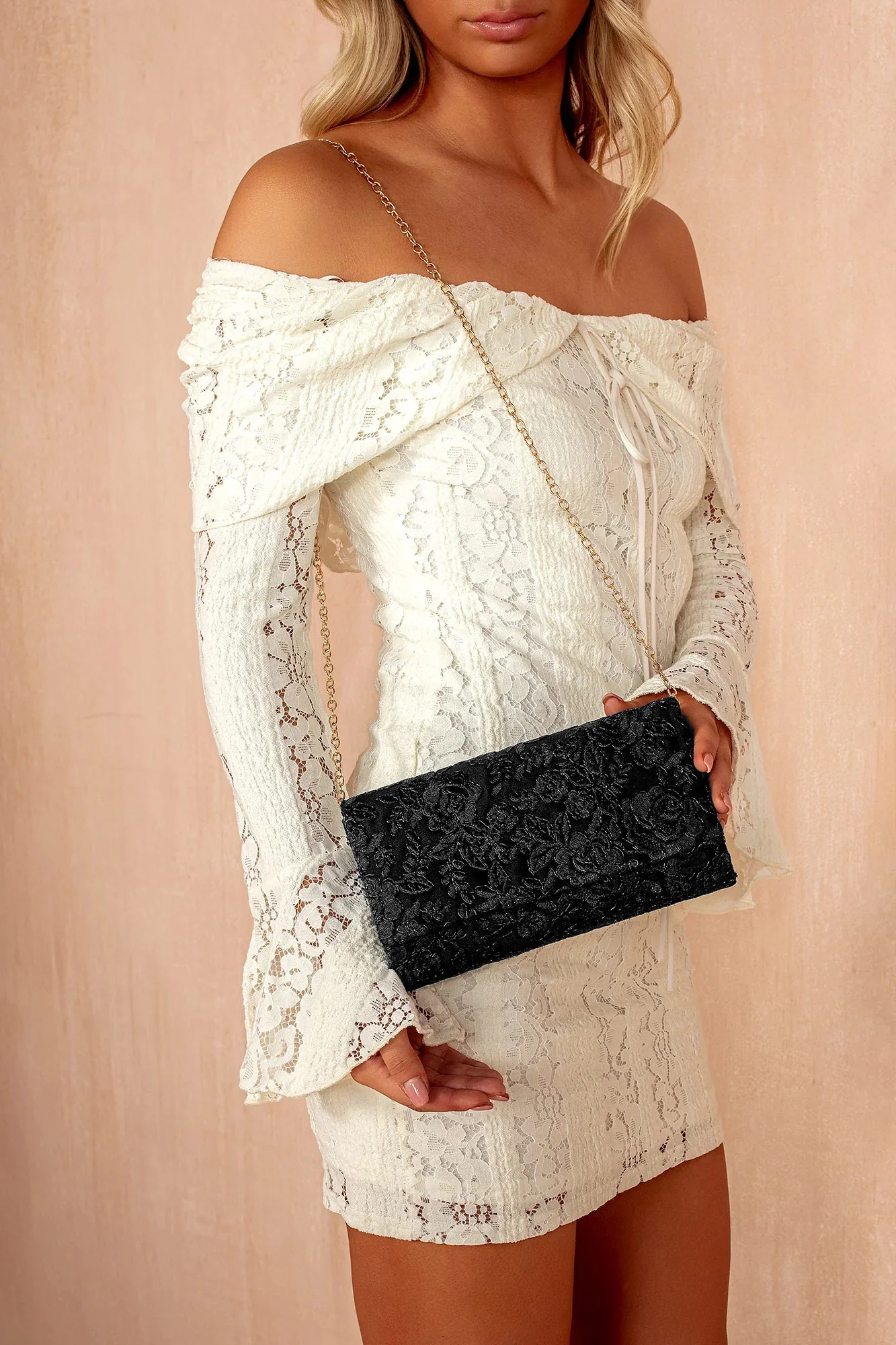 Talia Black 3D Floral Detachable Chain Bag - Weharma