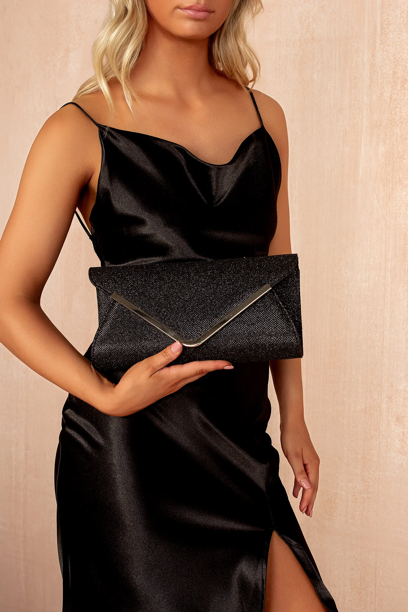 Zelda Black Glitter Detachable Chain Bag - Weharma